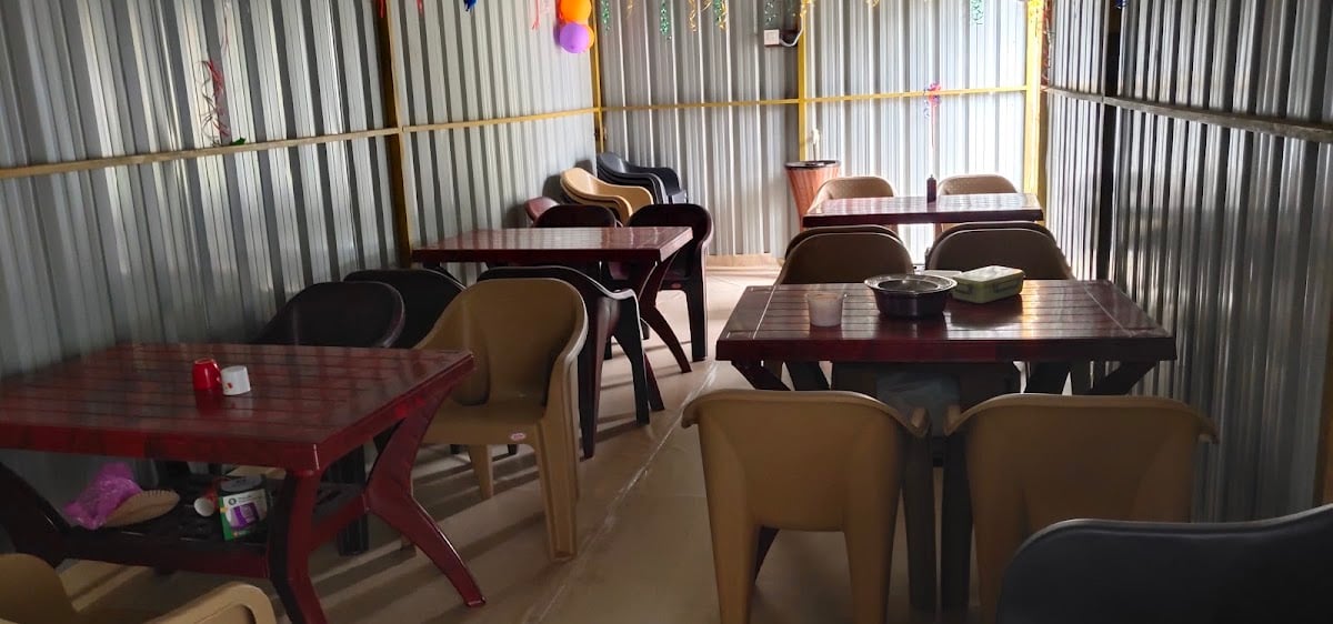 Mom's kitchen restaurant — photo by kiran vanukuri