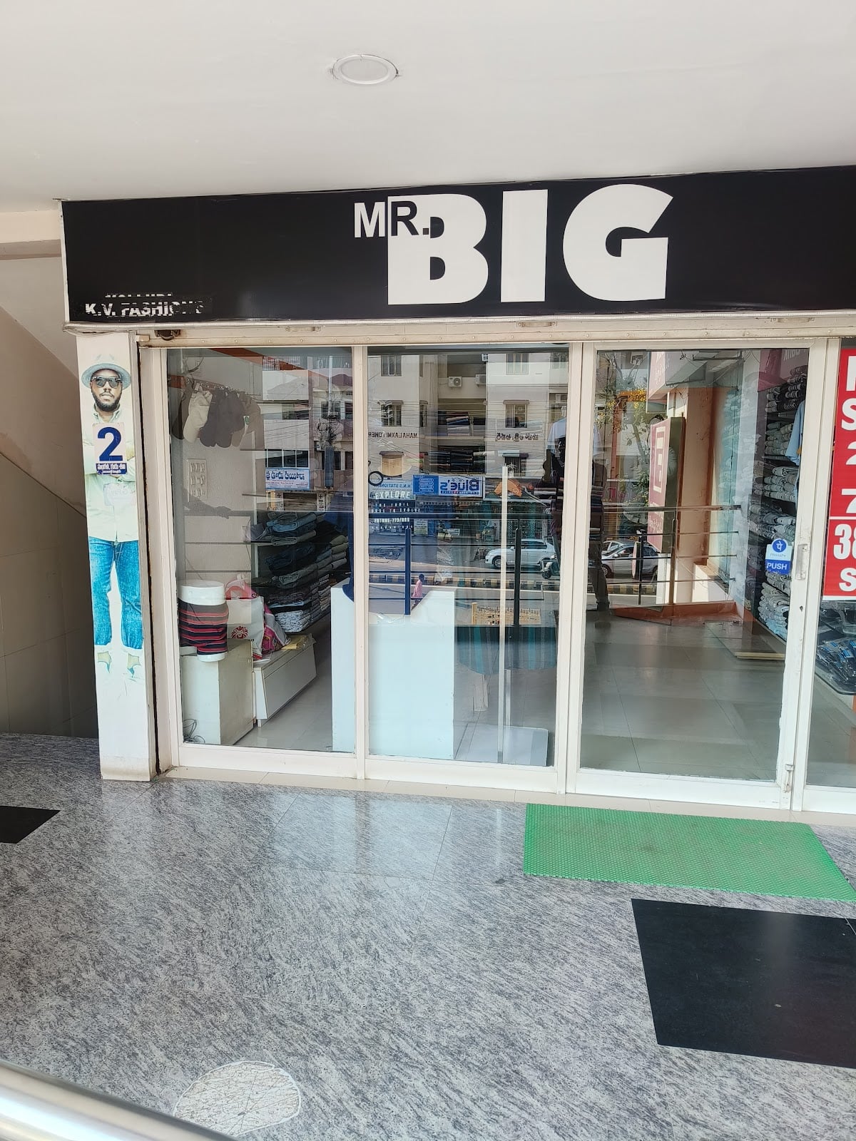 Mr. BIG plus size clothes — photo by Mr. BIG plus size clothes