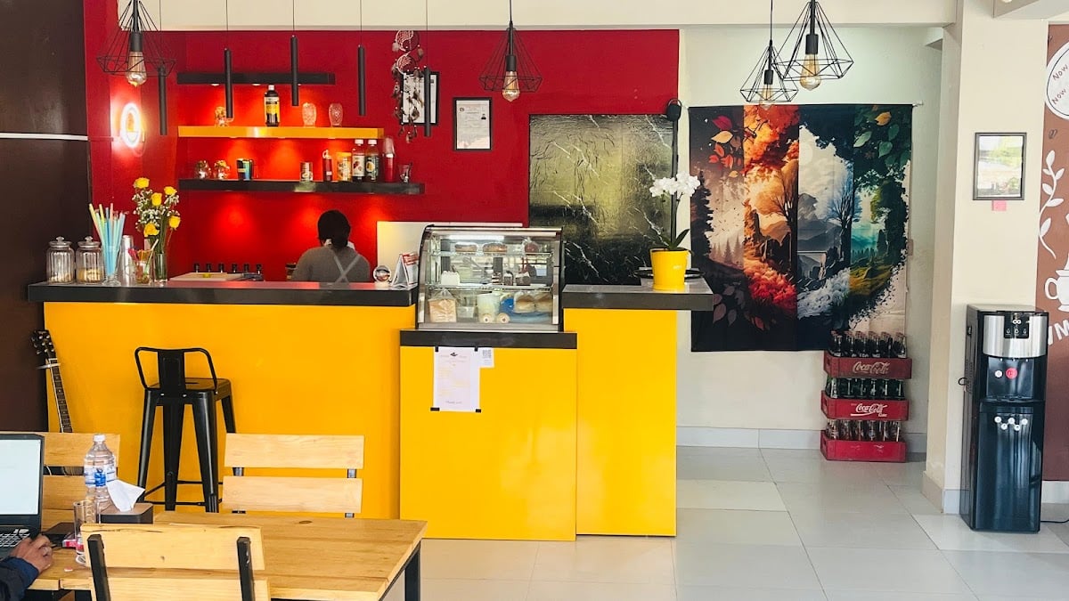 MR. WMBL CAFE — photo by MR. WMBL CAFE