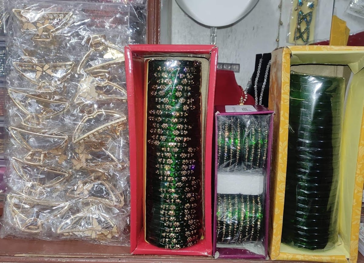 Namuna Cosmetics — photo by Parbati Acharya