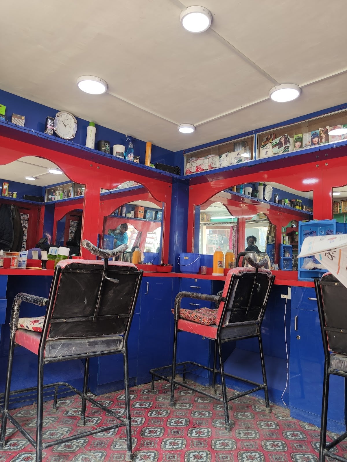 new ankush handsome parlor — photo by Catalyst