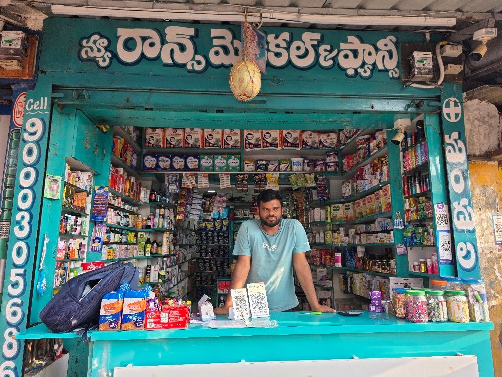 NEW RAN'S MEDICAL AND FANCY STORES — photo by NEW RAN'S MEDICAL AND FANCY STORES