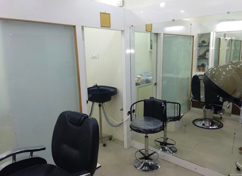 Nikhaar Beauty Parlour — photo by Nikhaar Beauty Parlour