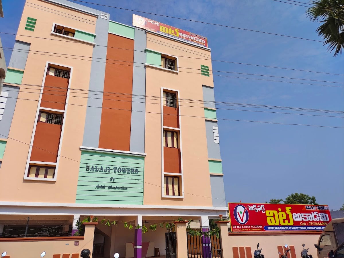 OXFORD VIT IIT-JEE MEDICAL ACADEMY. BALAJI TOWER,GUNTUR. — photo by Sudheer babu