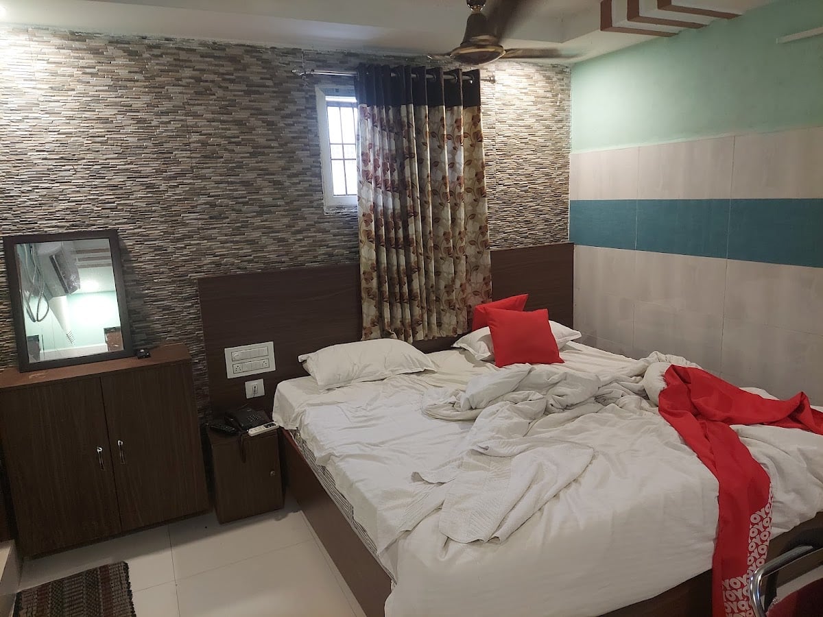 OYO Flagship Hotel Sri Grand — photo by Saravana Kumar