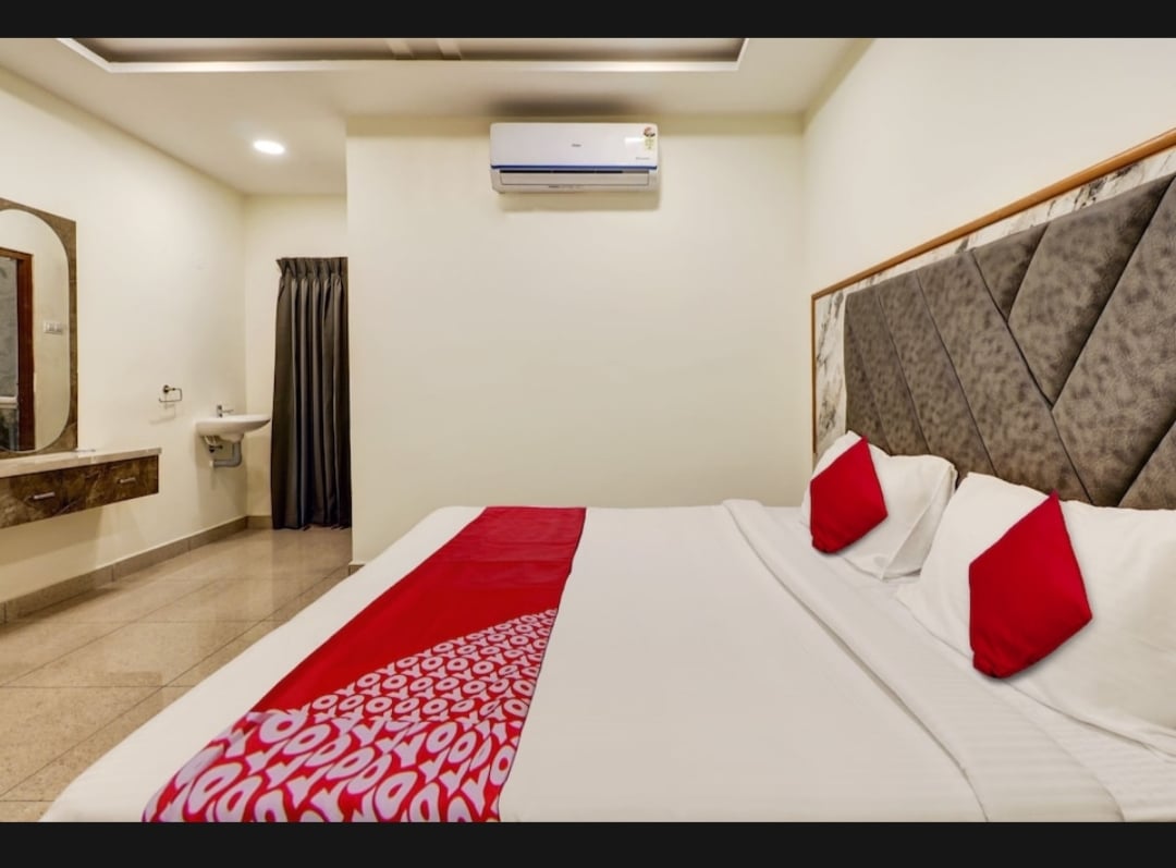 OYO Hotel SS Grand — photo by Tumati6535