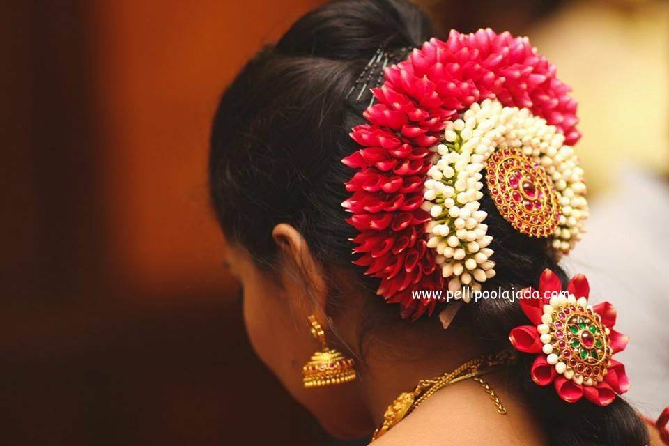 Pellipoolajada-Guntur-Saritha — photo by Pelli Poola Jada