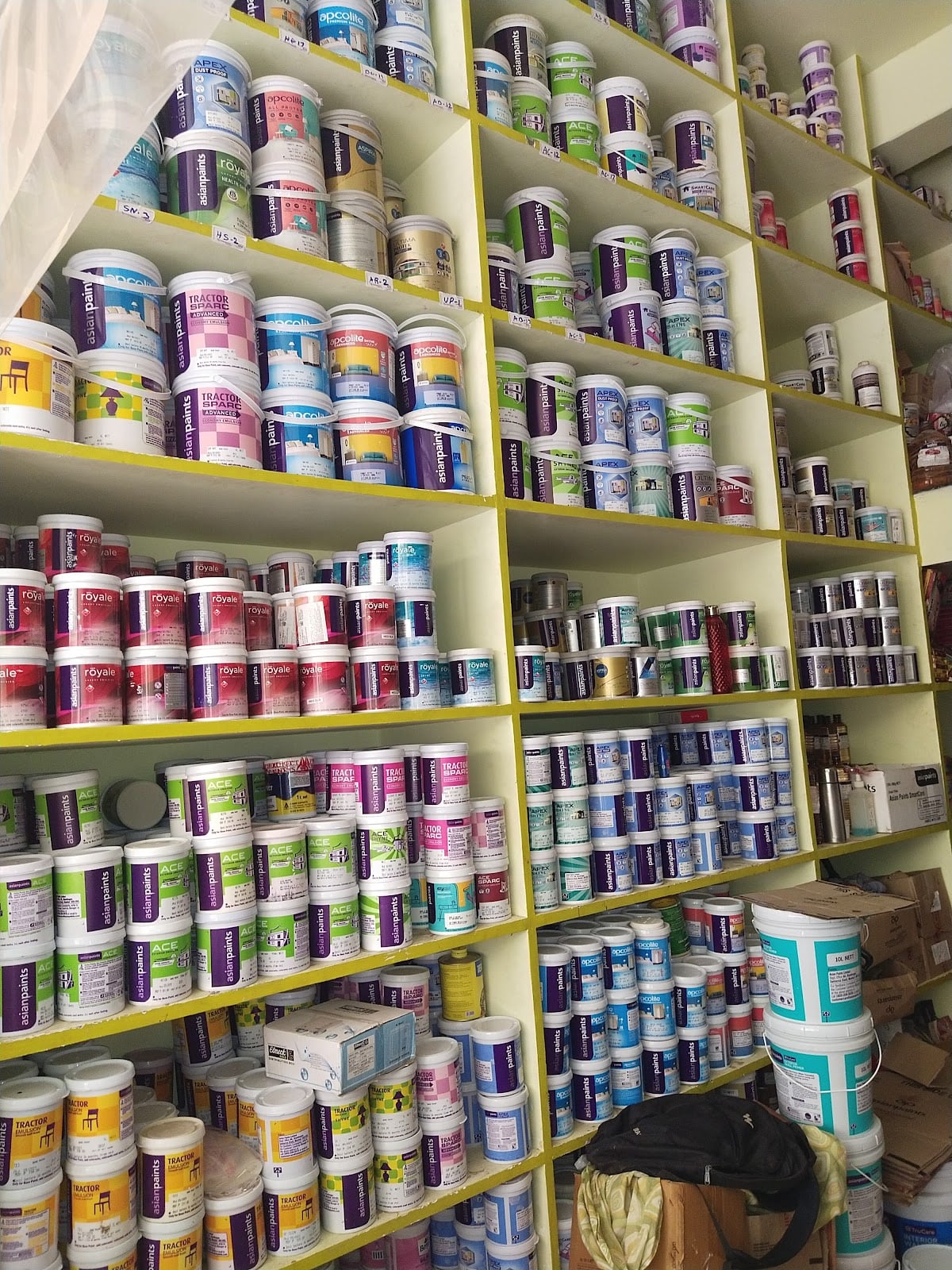 Prabhu Paints — photo by Vamsi Sunkarivamsi