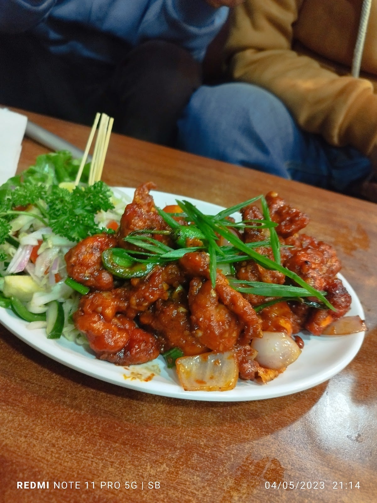 Rato Bhale Fastfood & Tandoori Restaurant — photo by Bhabishya Bhatt (Clash Related)