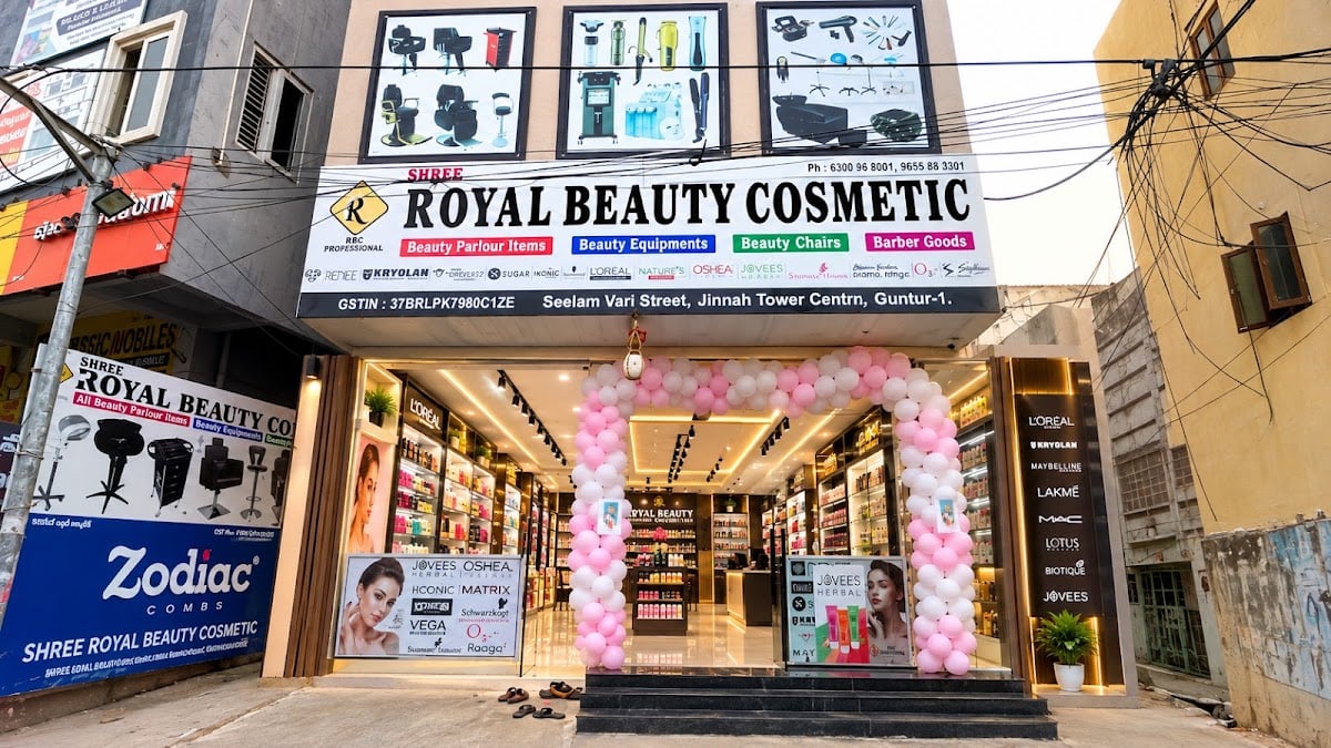 ROYAL COSMETICS — photo by ROYAL COSMETICS