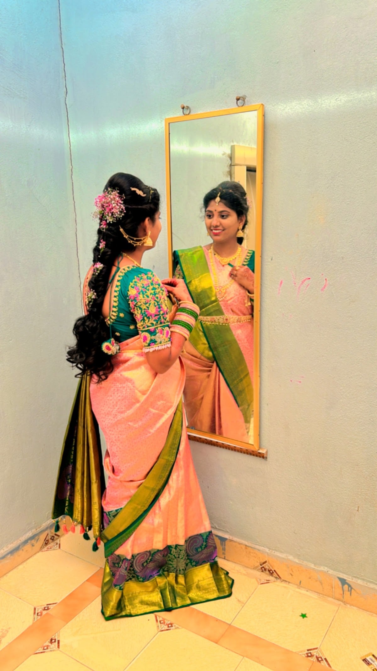 Sai Mirror Images Makeup and Beauty training institute — photo by Sai Mirror Images Makeup and Beauty training institute