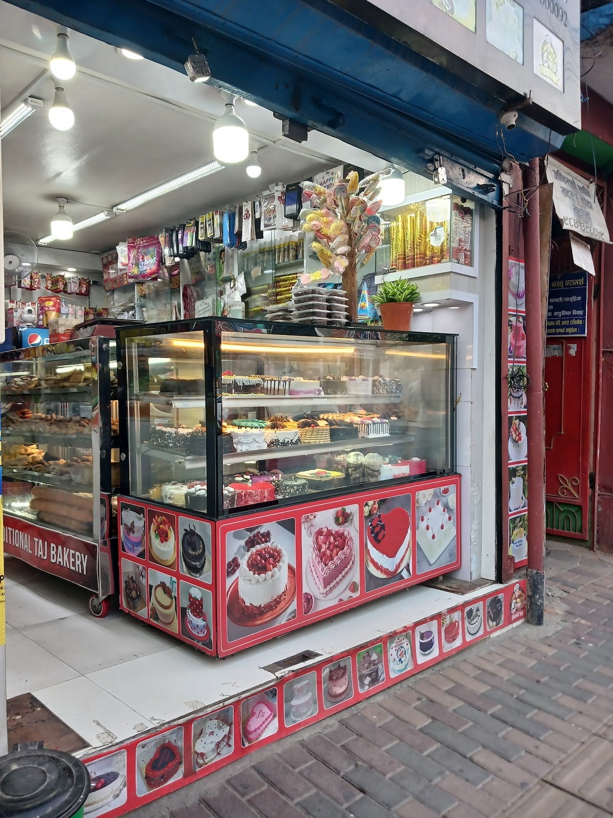 SARFARAZ Traditional Taj Bakery — photo by Kathmandu Traditional Taj Bakery