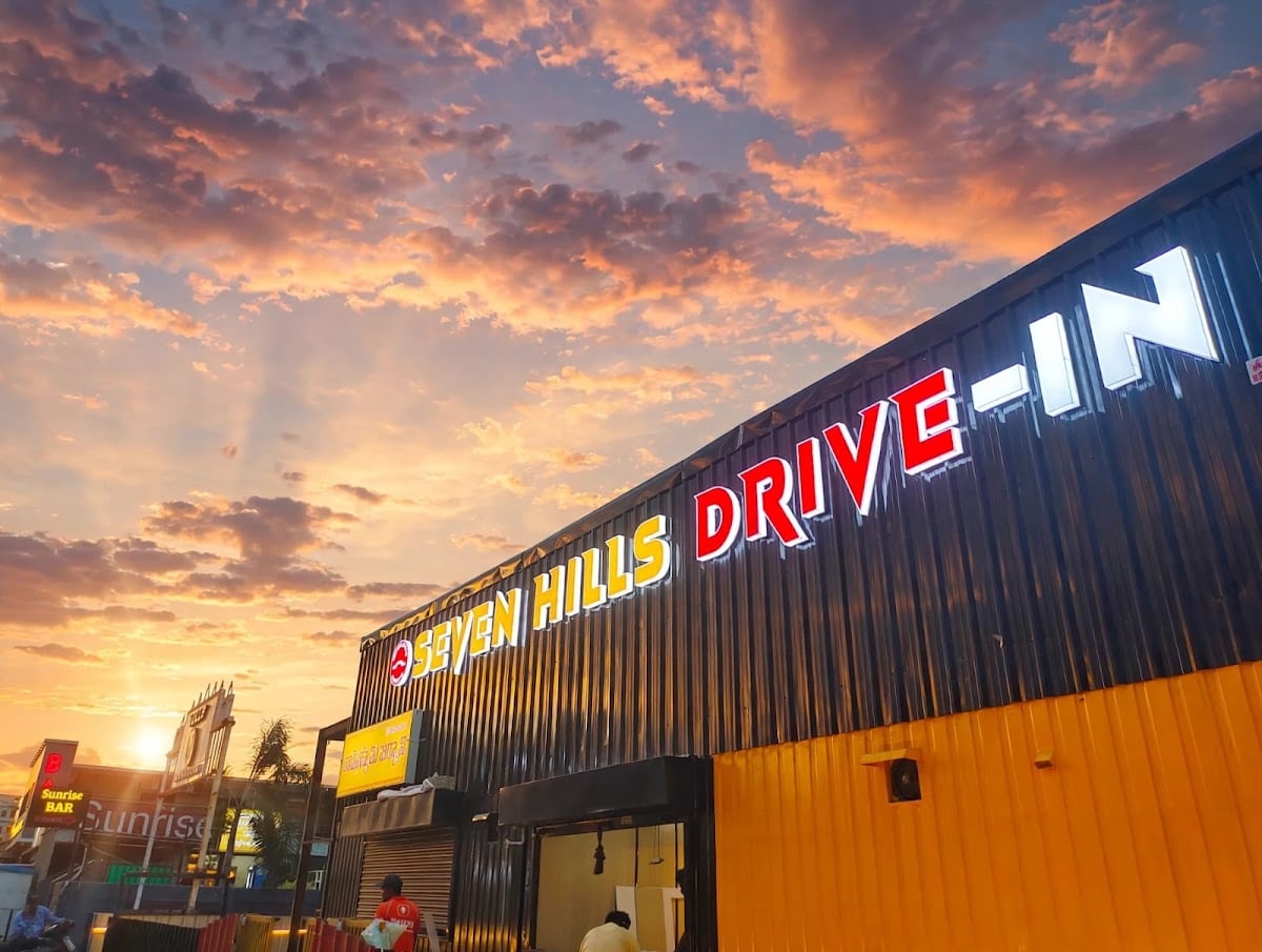 SEVEN HILLS DRIVE-IN — photo by SEVEN HILLS DRIVE INN