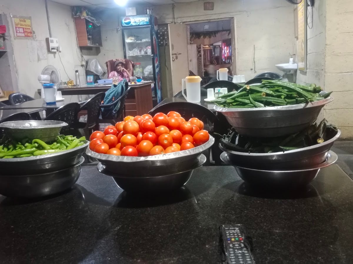 Shri Aaroghya Mess — photo by Ravichandra thottempudi