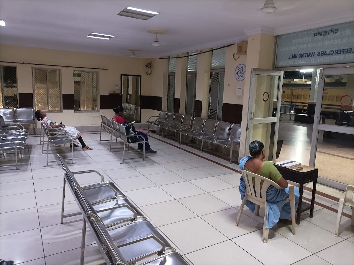Sleeper Class Waiting Hall — photo by Durga Prasad Srigiri
