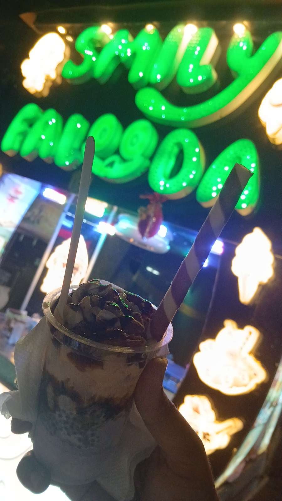 Smiley Falooda — photo by Venkatbalaji Veeramachaneni