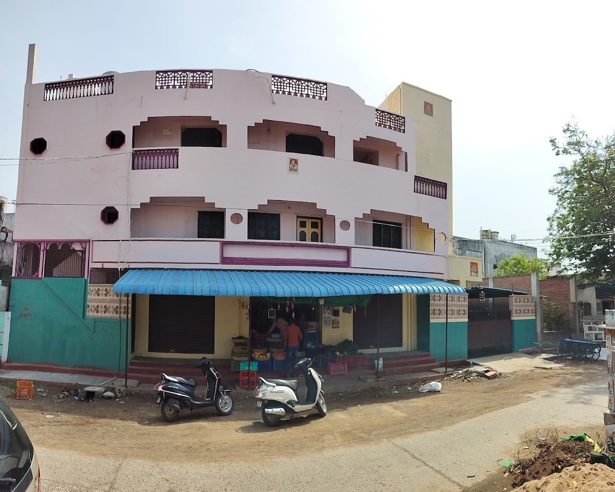 Somu's Apartments and Shops — photo by Dr. Venkatesh Somu