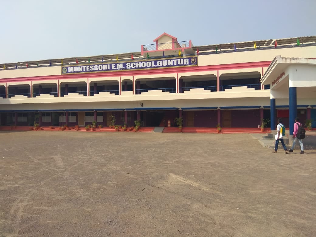 South Indian English Medium School — photo by In Dra