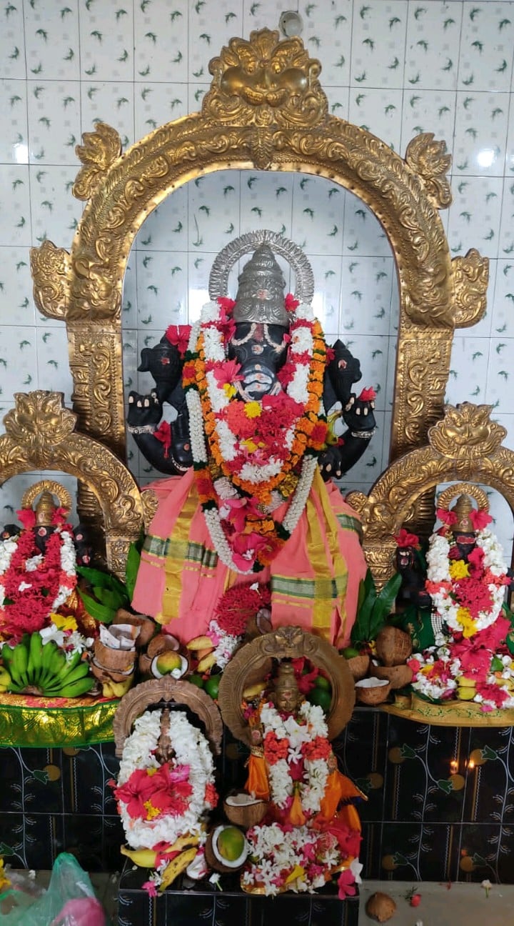 Sri Abhaya Ganapathi Swami Lakshmi Saraswathi Devasthanamu — photo by Suresh