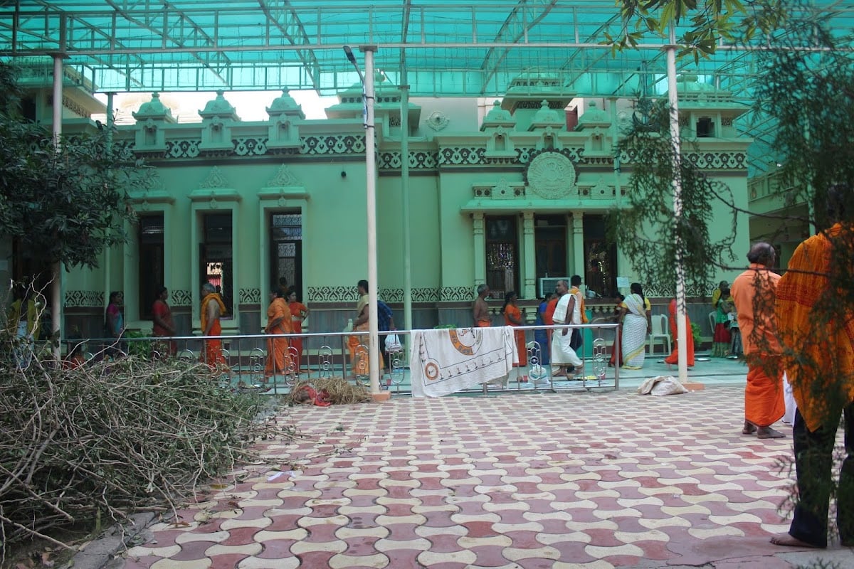 Sri Babuji Mandir — photo by M.V SATISH KUMAR