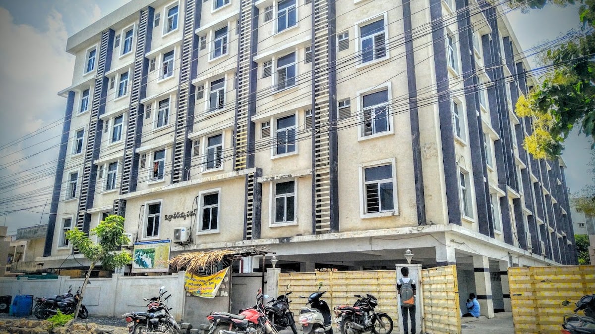 SRI CHAITANYA JUNIOR COLLEGE — photo by NAG ARJUN
