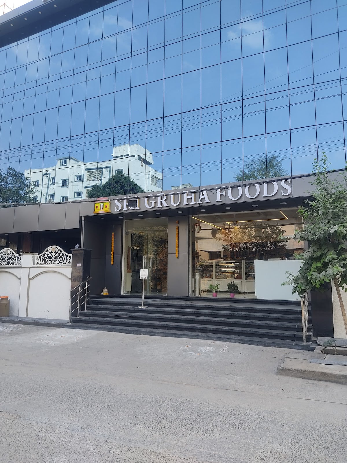 Sri Gruha Foods — photo by Budharaju Nitesh varmaa