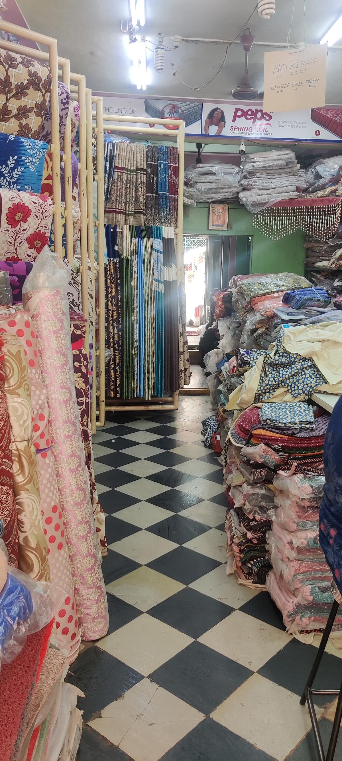 Sri Sai Durga Decor's Shoppe — photo by Yeswanth Maremalla