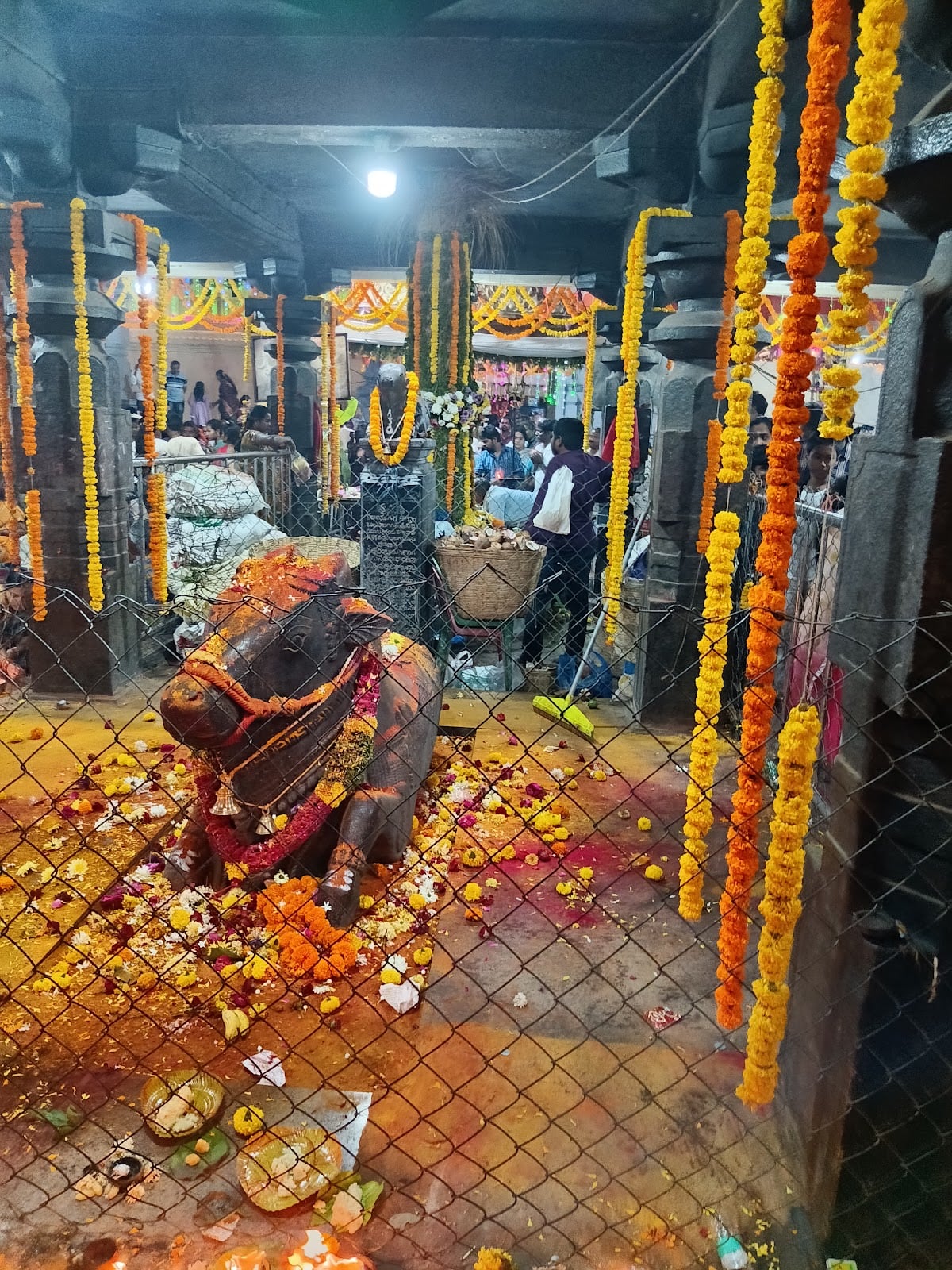 Sri valli devasena sametha sri subramanyeswata swamy temple — photo by Doddi sai ganesh