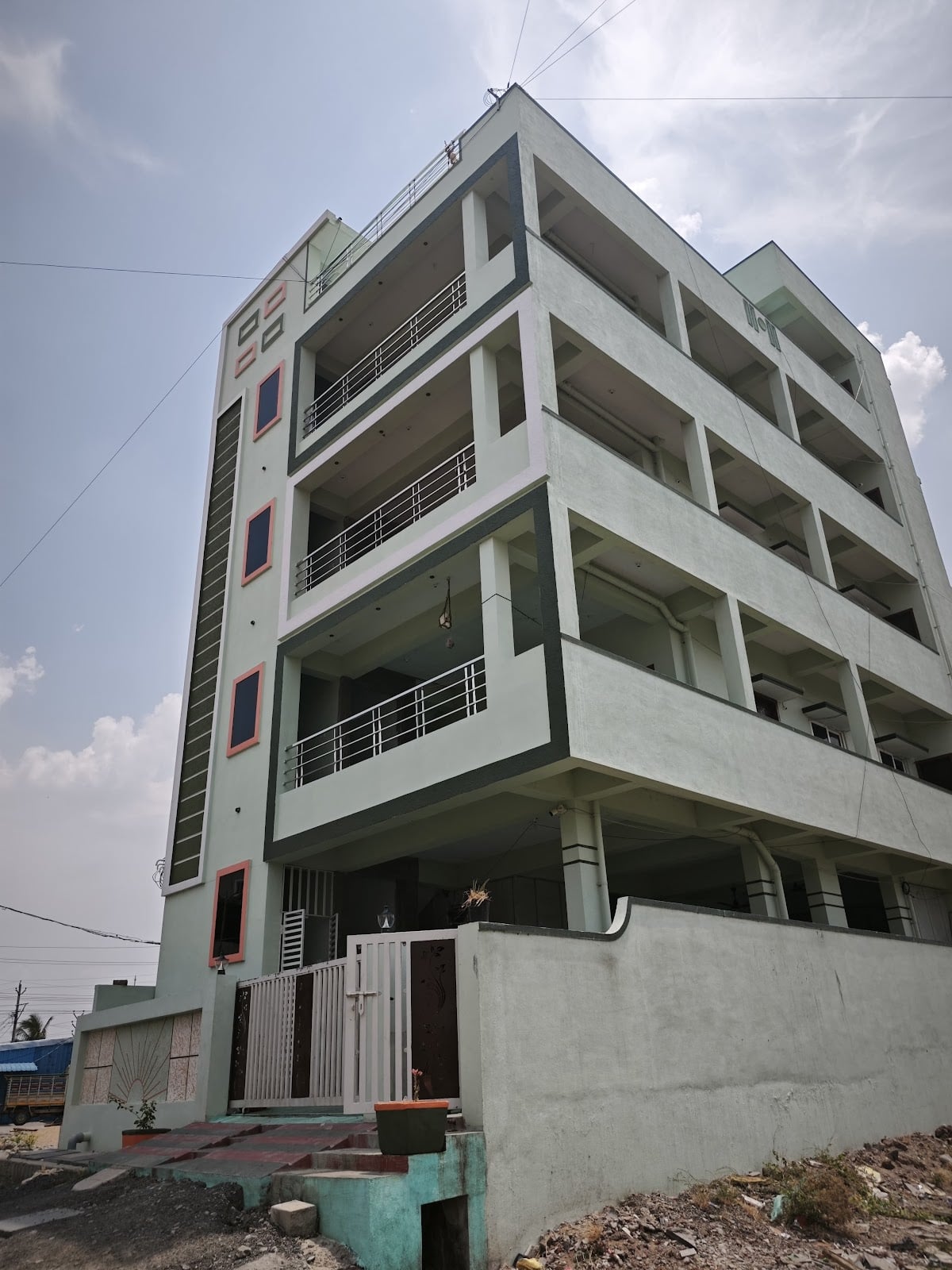 Sri Venkateswara Men's Hostel — photo by Sri Venkateswara Men's Hostel
