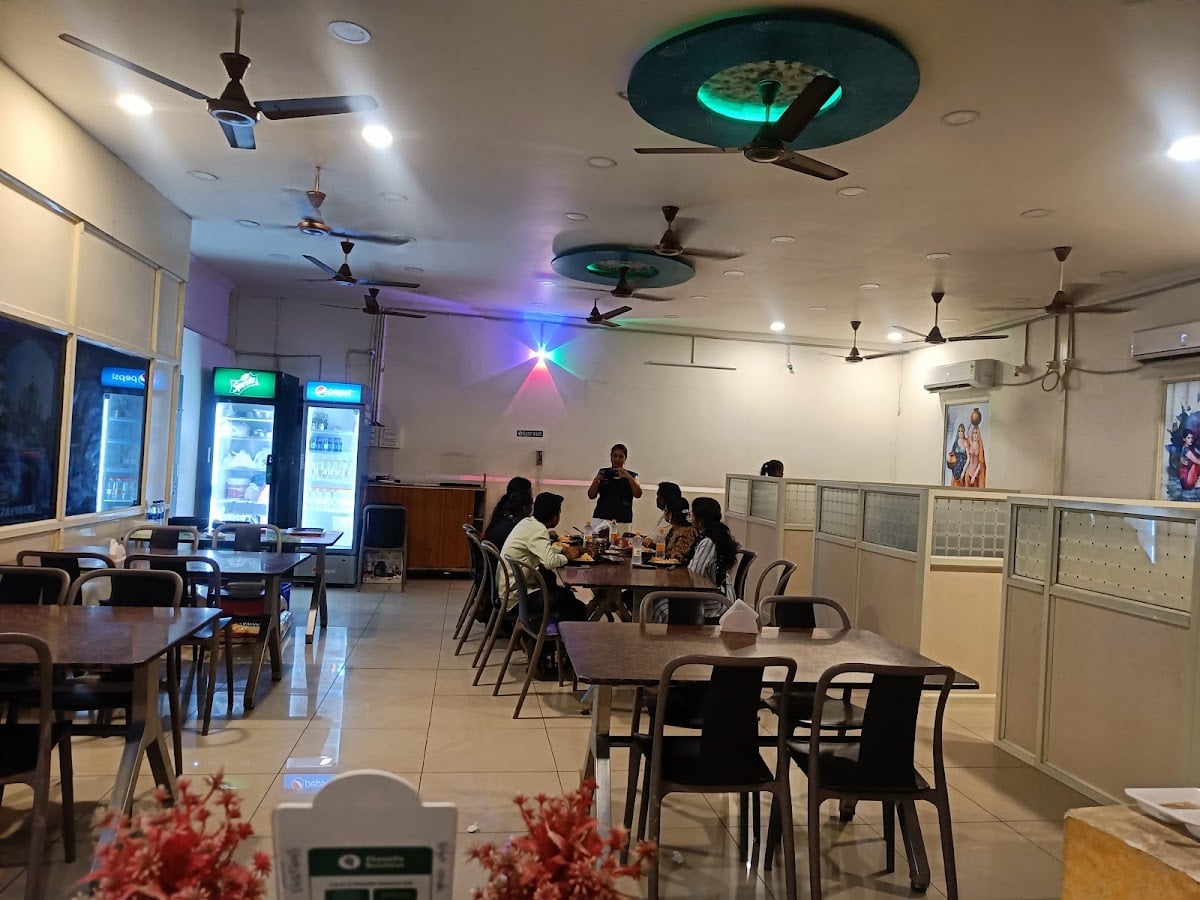 Srinivasa Biryanis — photo by venky yemineni