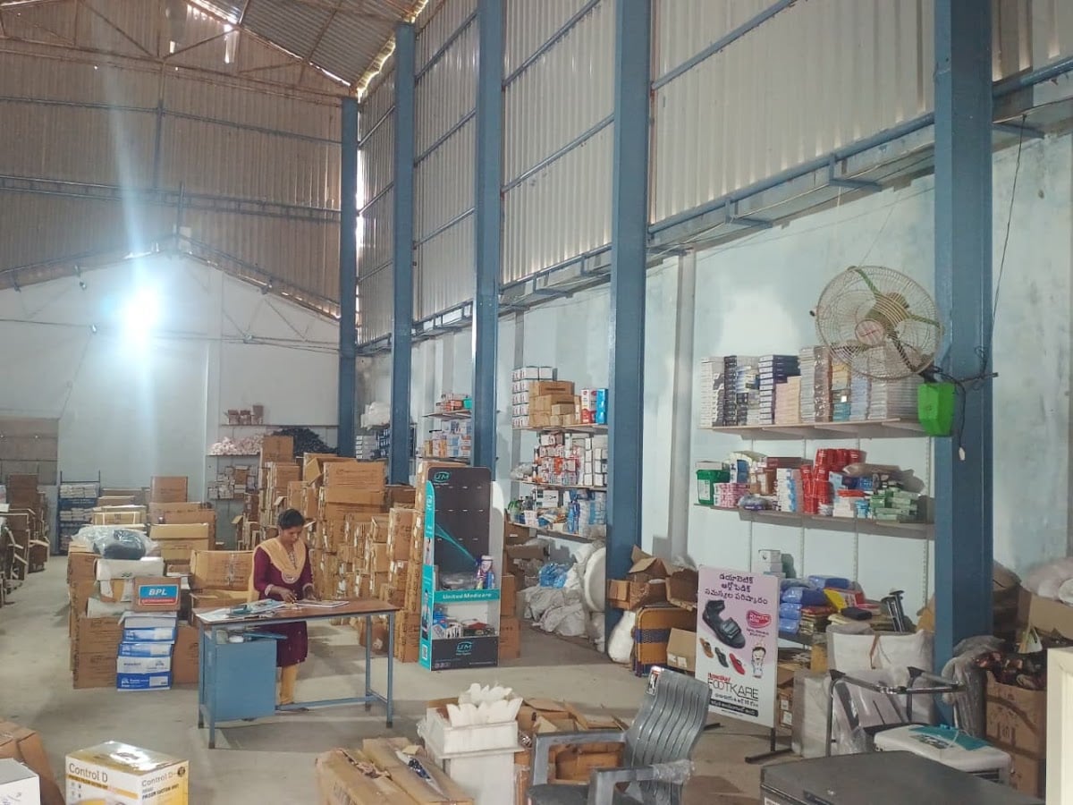 SURGICAL WORLD Warehouse — photo by SURGICAL WORLD Warehouse