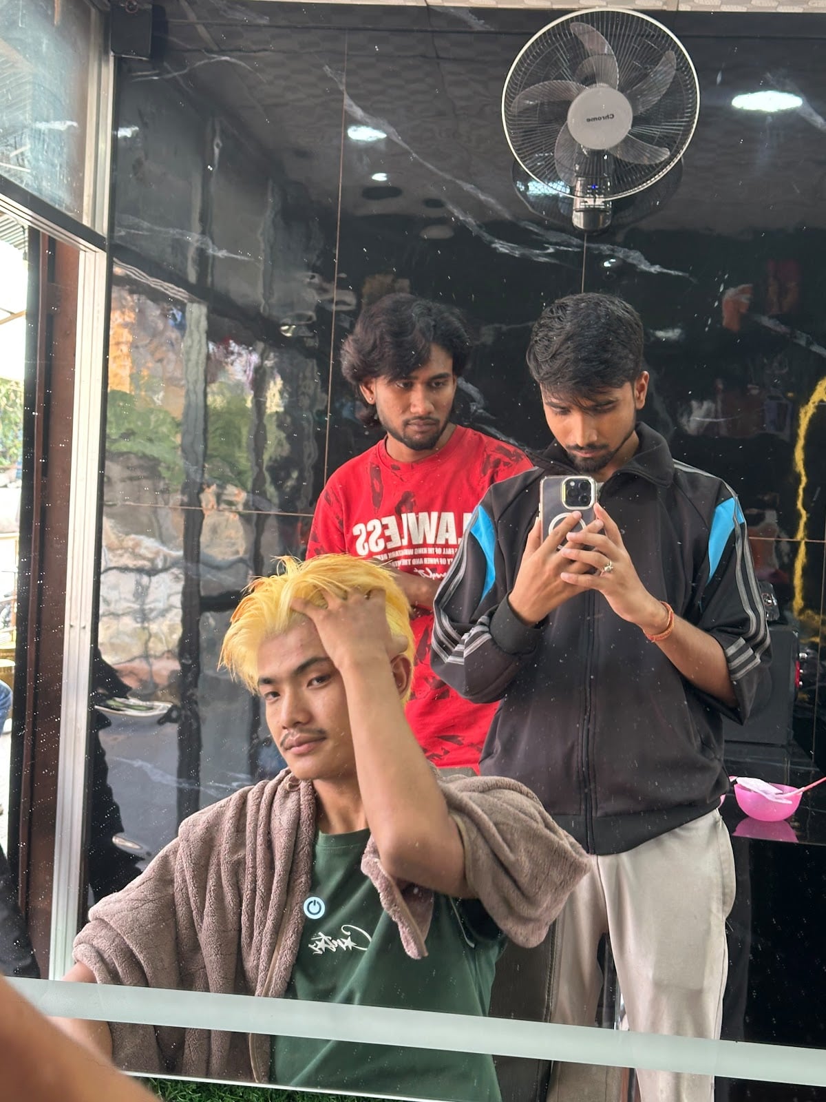 Sushil Unisex Saloon and Academy — photo by Sushil Unisex Saloon and Academy