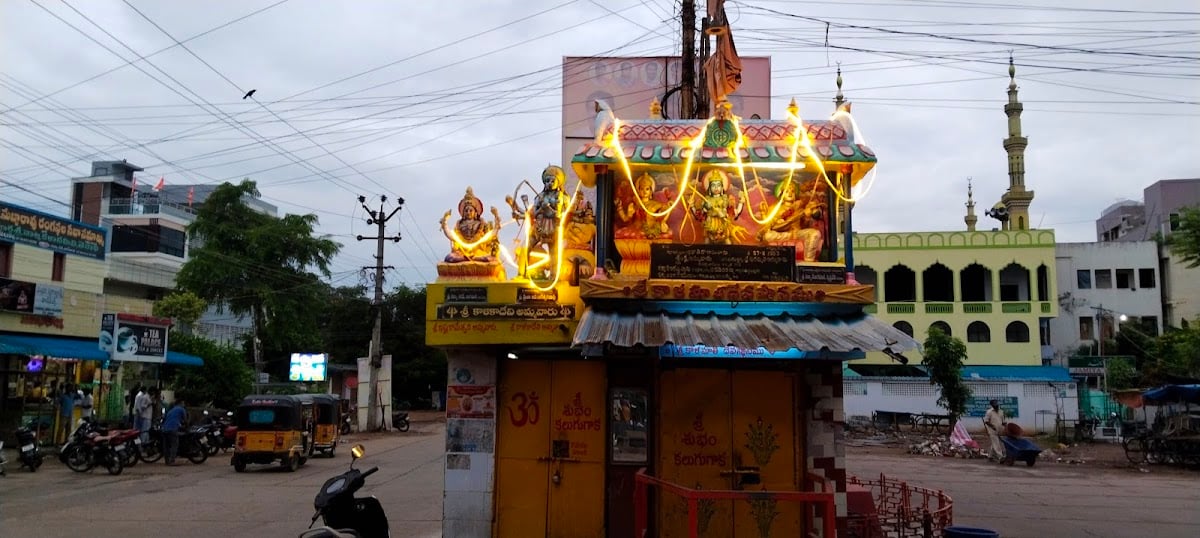 Tea Palace — photo by బుజ్జమ్మ సురేష్ బాబు వేమా