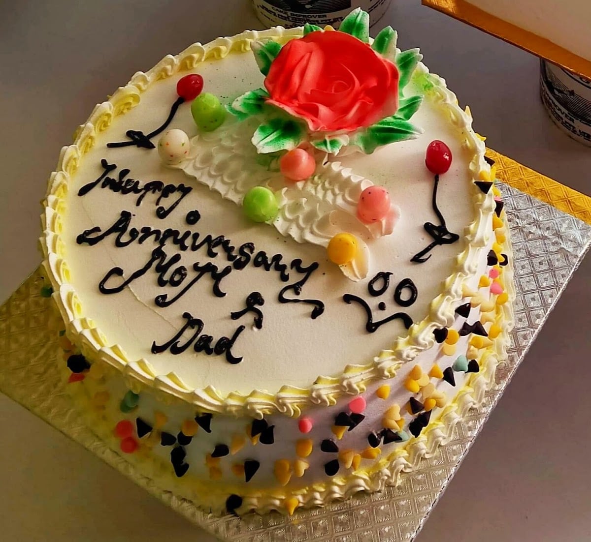 THANKOT CHANDRAGIRI S´CAKERY — photo by THANKOT CHANDRAGIRI S´CAKERY
