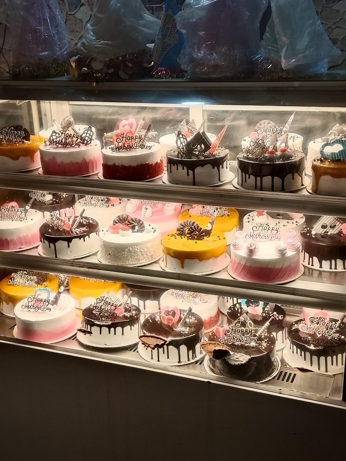 The Best Bakery Pepsicola — photo by THE BAST BAKRY