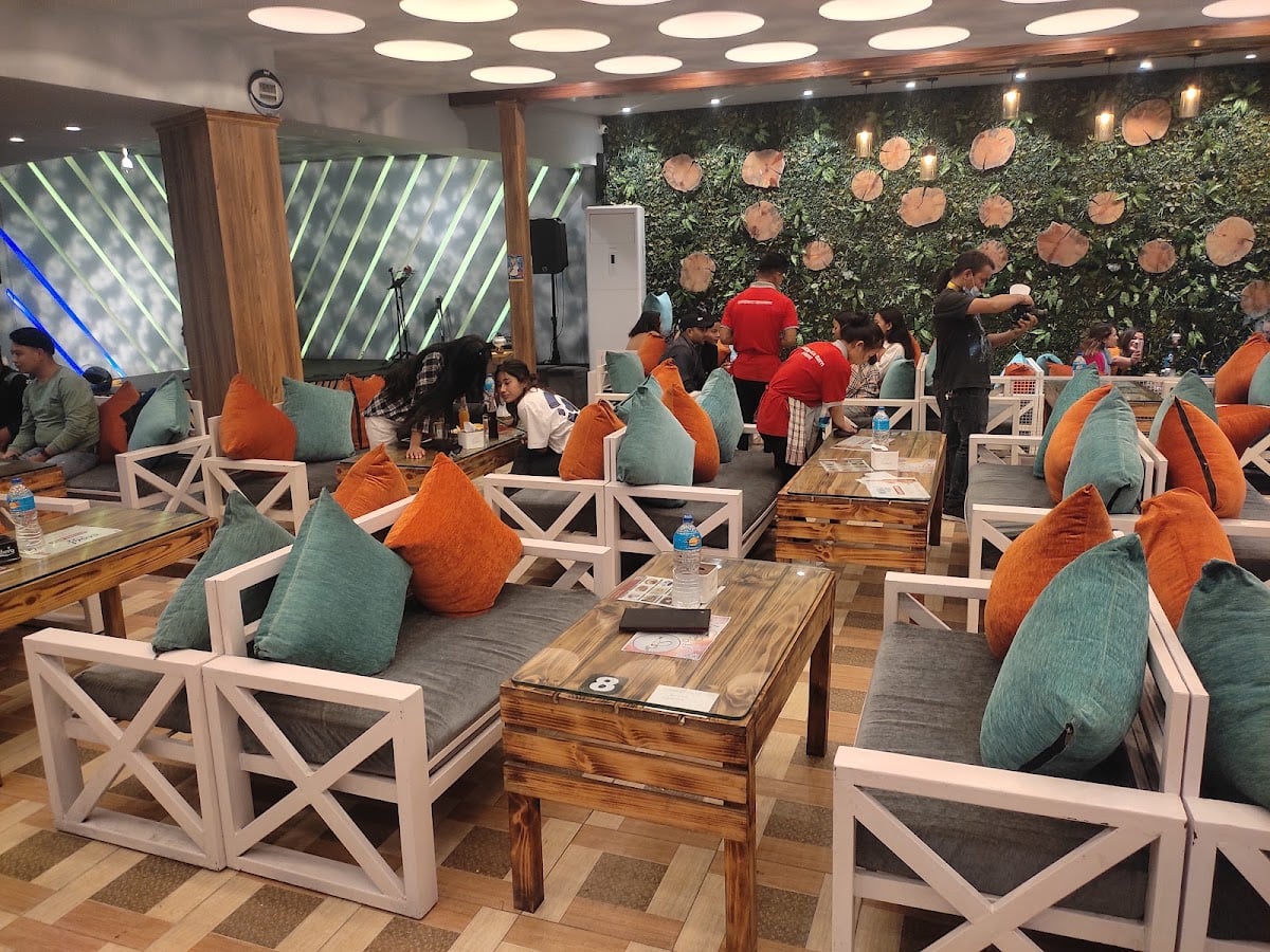 The Burger House and Crunchy Fried Chicken Manoharaphant — photo by Santosh Ghimire