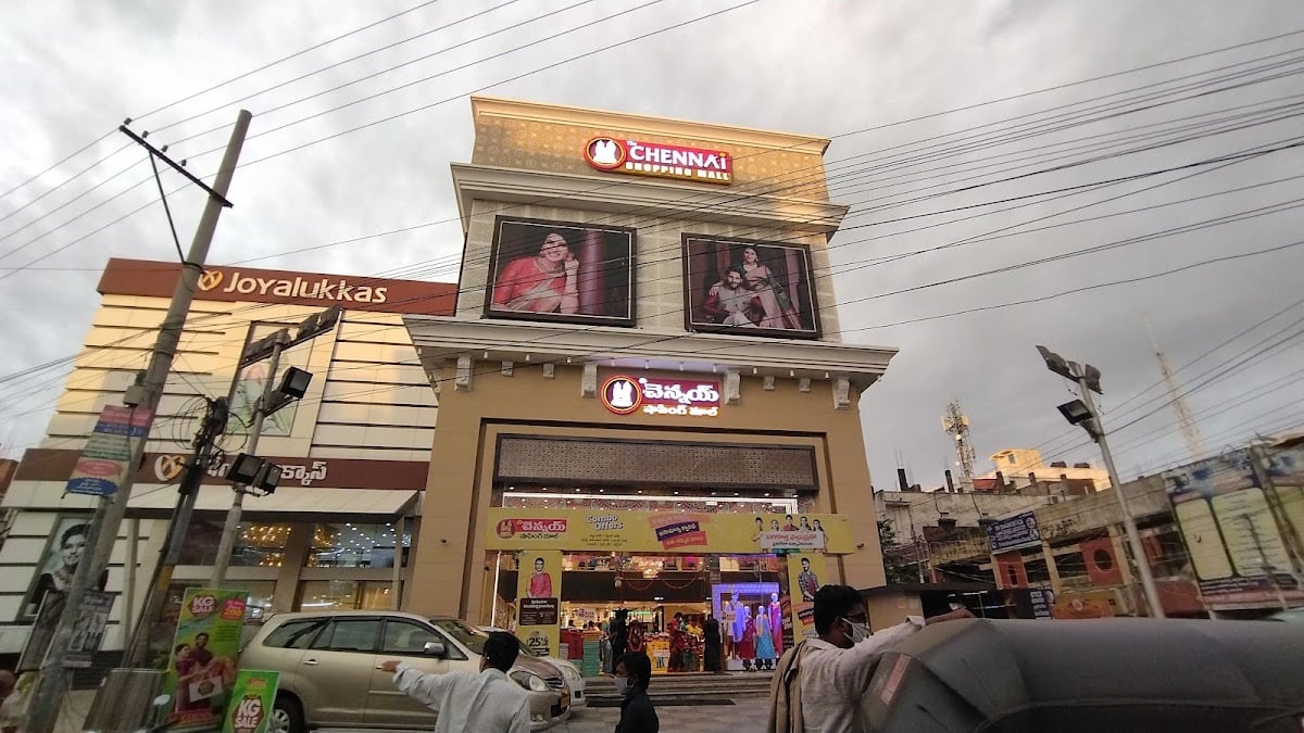 The Chennai Shopping Mall — photo by khwaja Shaik