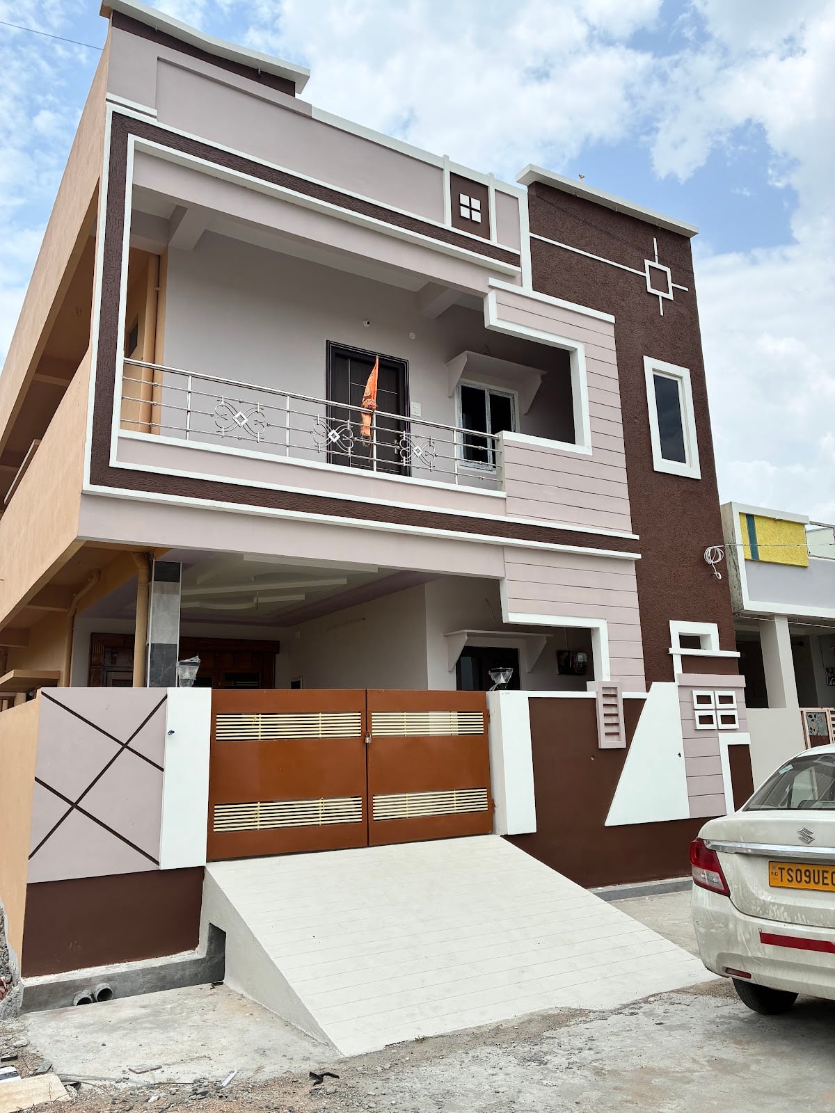 The Korampalli's — photo by Svsnv Lucky