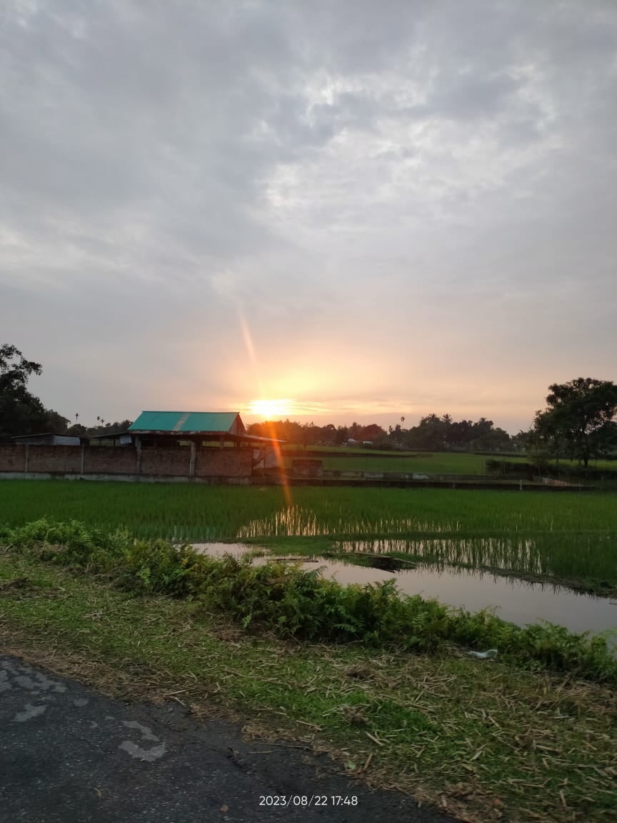 Veluguri Srinu Kirana Store — photo by MRINMAY ROY