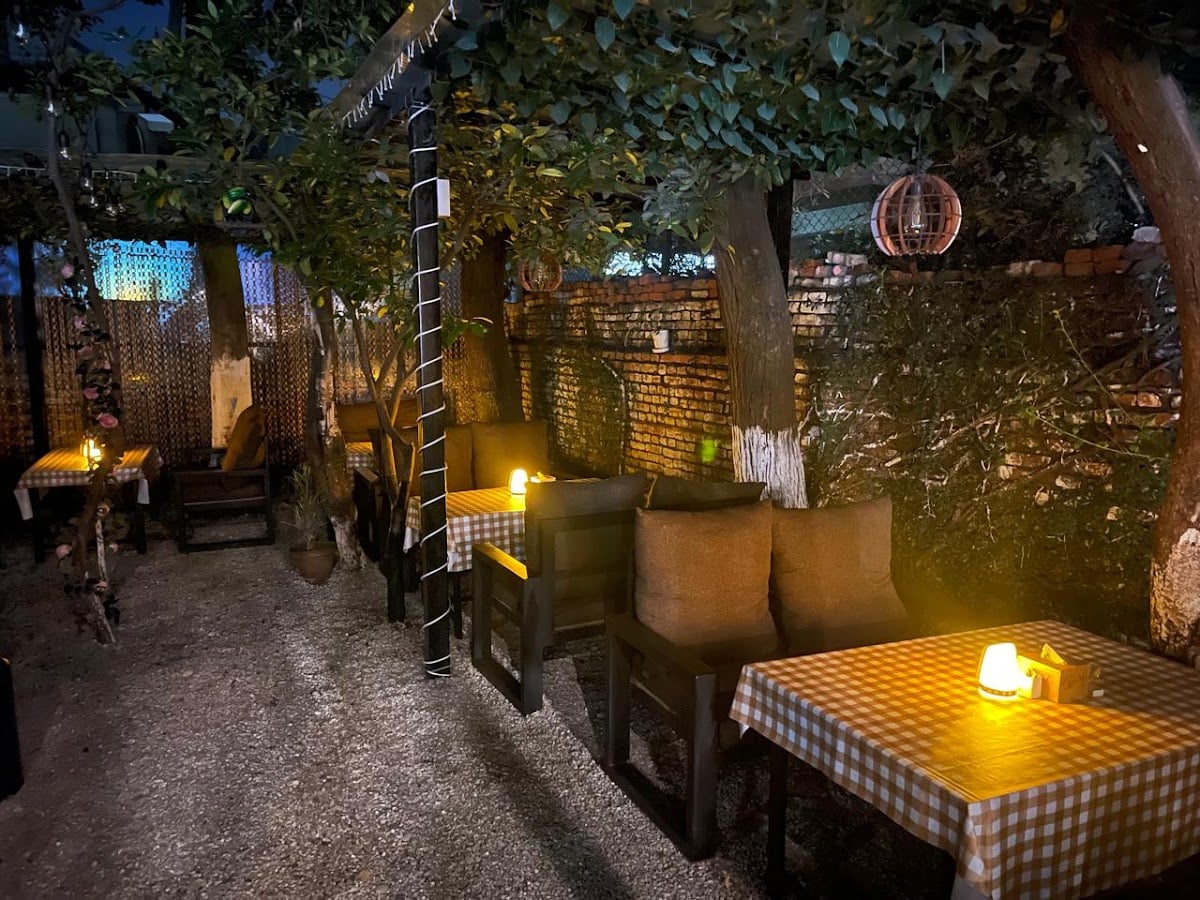 Vesper and Vine restaurant and bar — photo by Vesper and Vine restaurant and bar