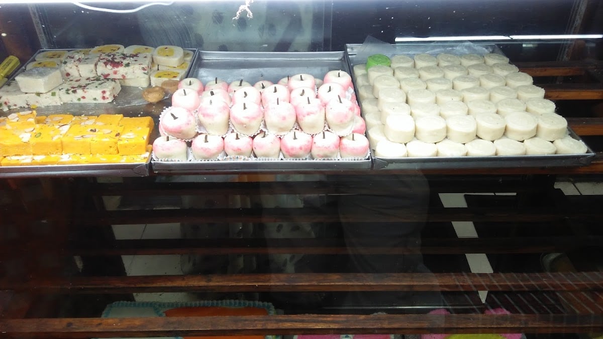 Vibhu sweets&bakery — photo by R Bhavana