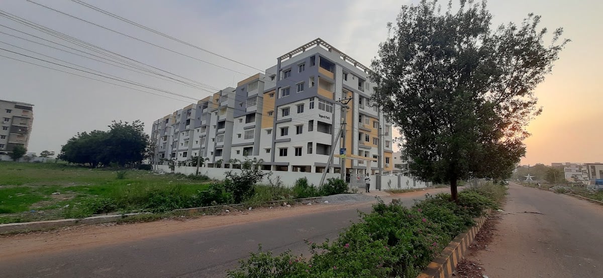Yaganti Park — photo by vrc vidya sagar