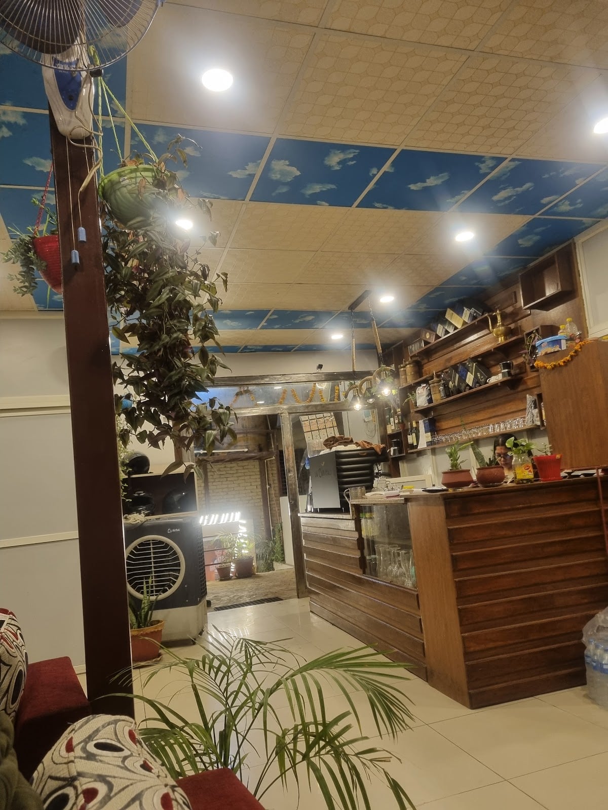 Yes Cafe — photo by siwin