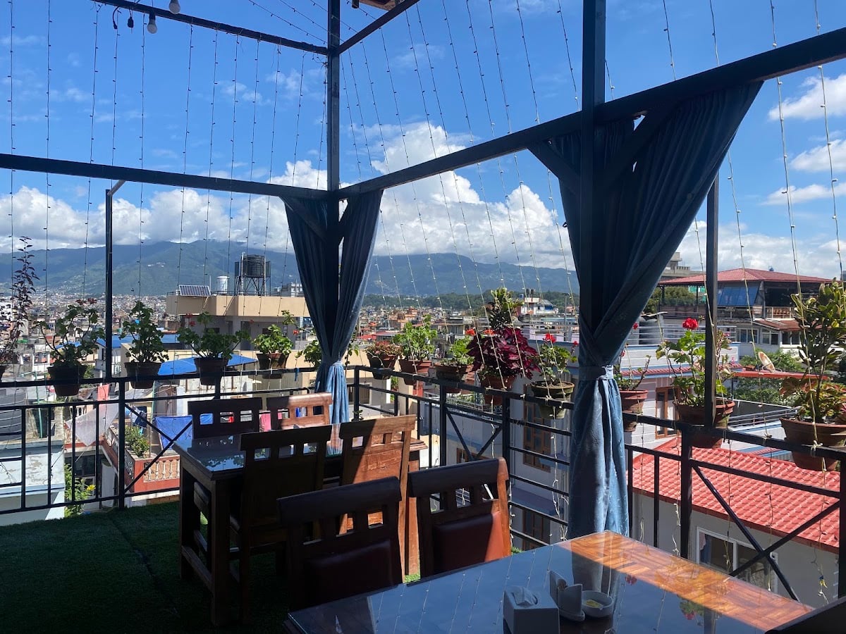 Yog Rooftop Garden Restaurant & Bar — photo by Svitlana