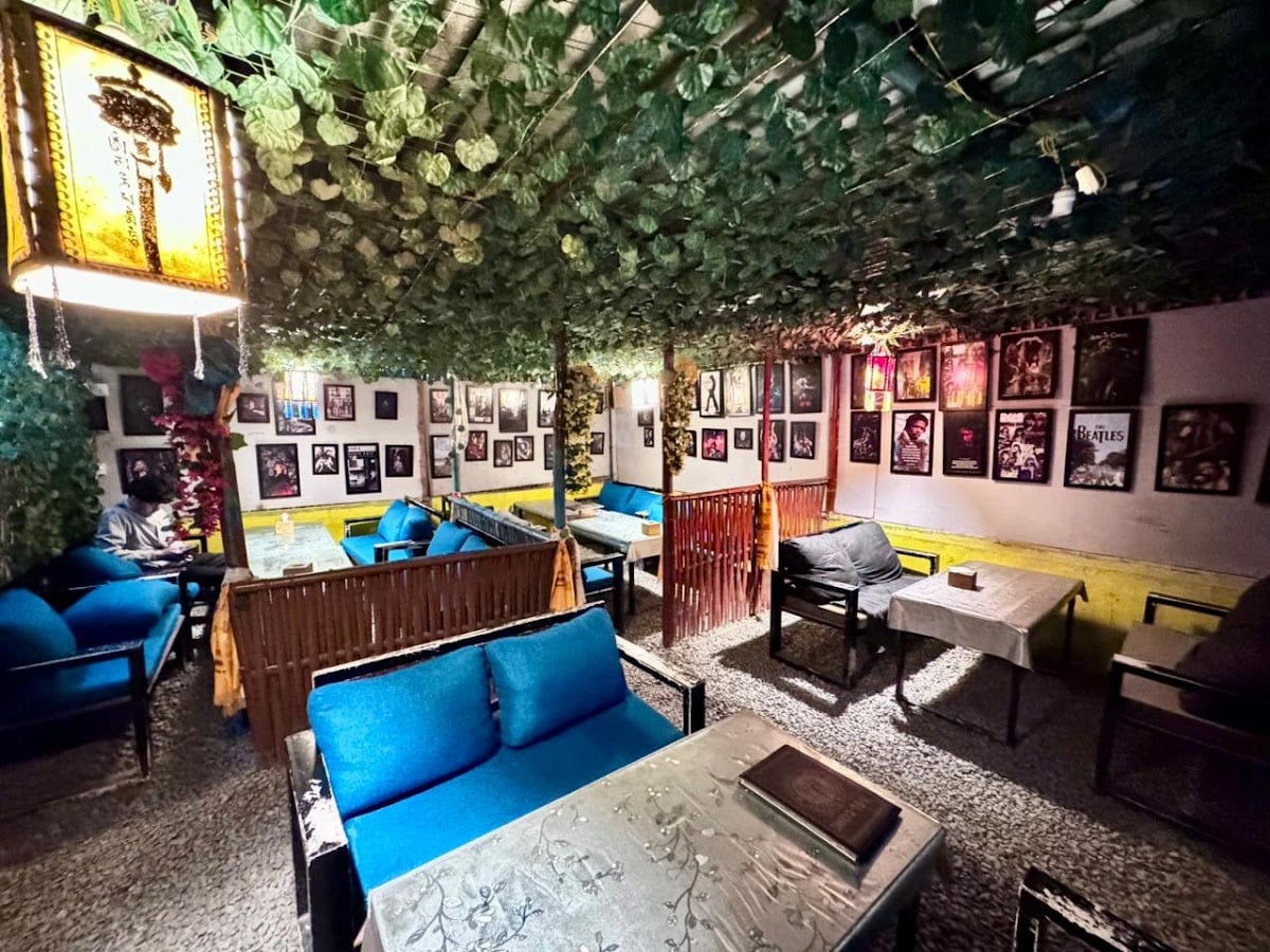 Zeppelin Cafe & Restaurant — photo by Zeppelin Cafe & Restaurant