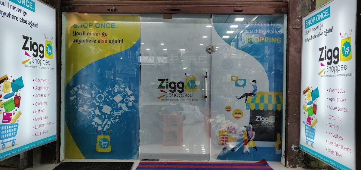 Zigg Shoppee best Gifting , cloth , Footwear, perfumes, Bags — photo by Zigg Shoppee best Gifting , cloth , Footwear, perfumes, Bags