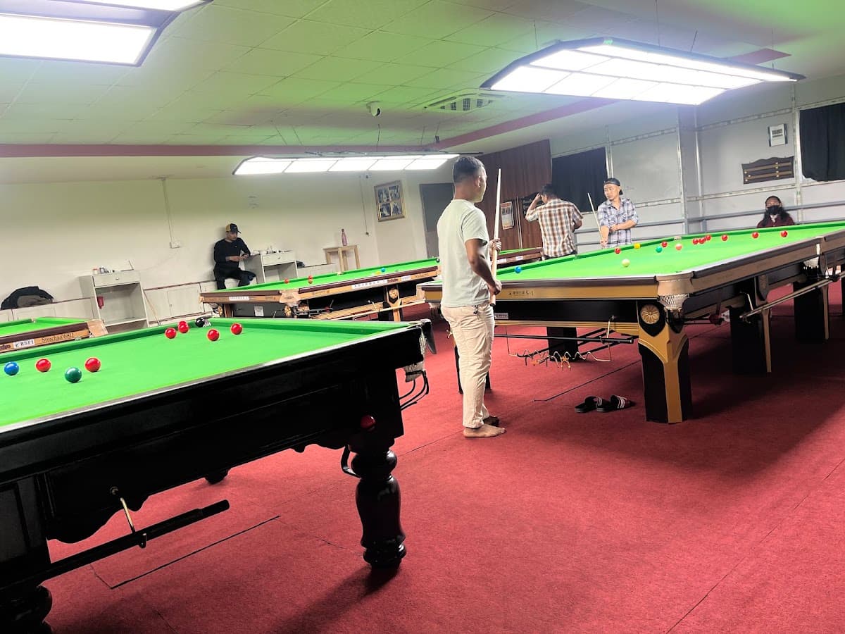 147 snooker and bar — photo by Chou Kof