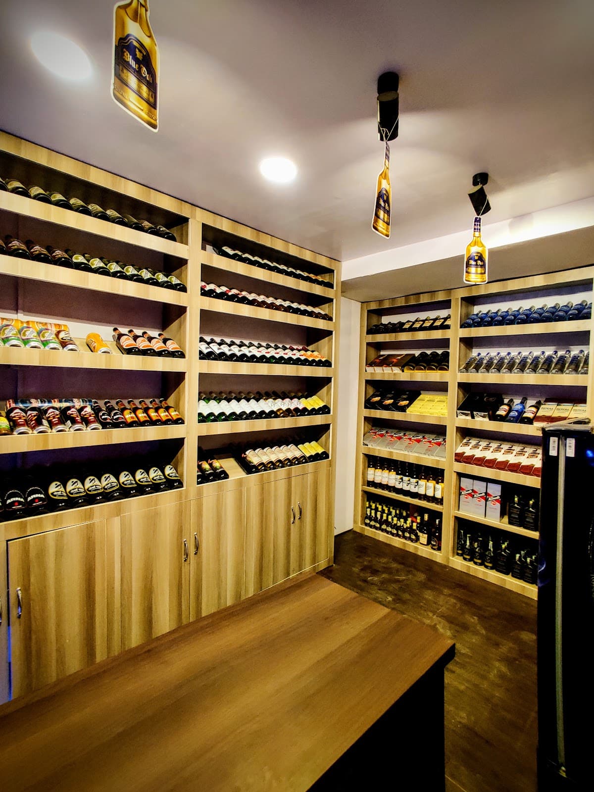 Ai-La Liquors & Cloud cafe — photo by prabin maharjan