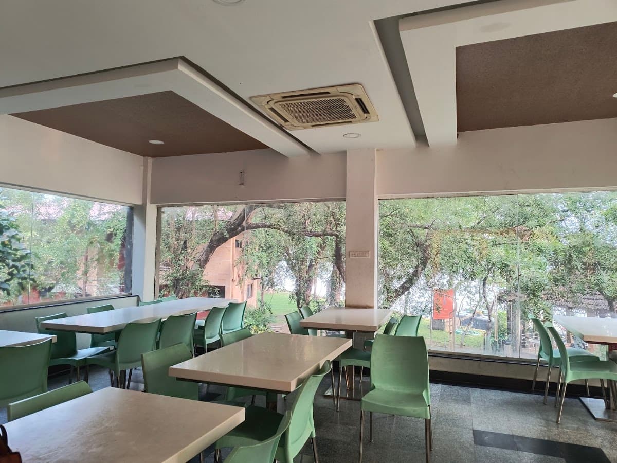 APTDC Restaurant Bhavani Island — photo by Uday Krishna