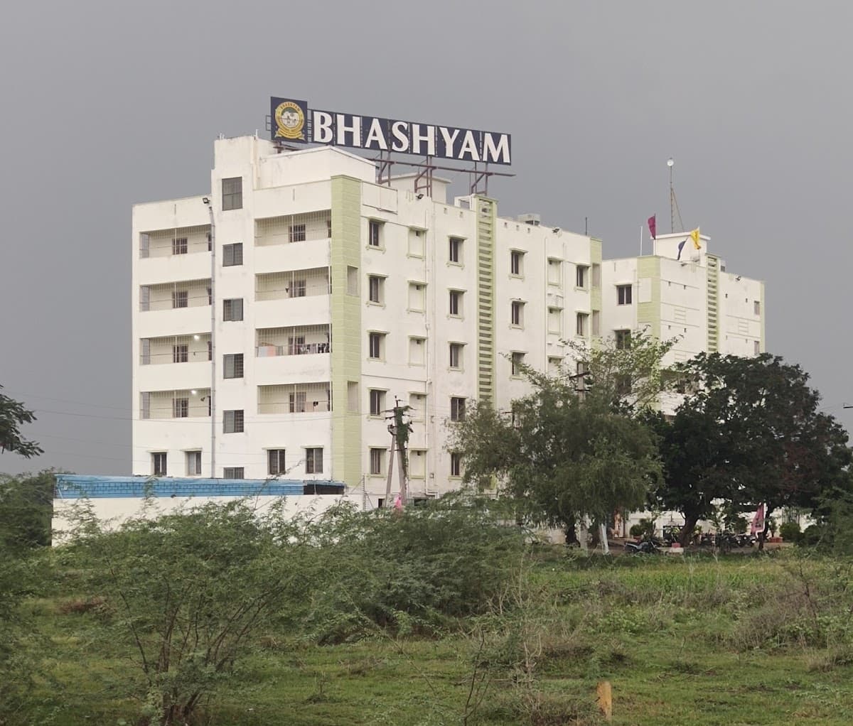 BHASHYAM VASISHTA JUNIOR COLLEGE — photo by AMMU GADU
